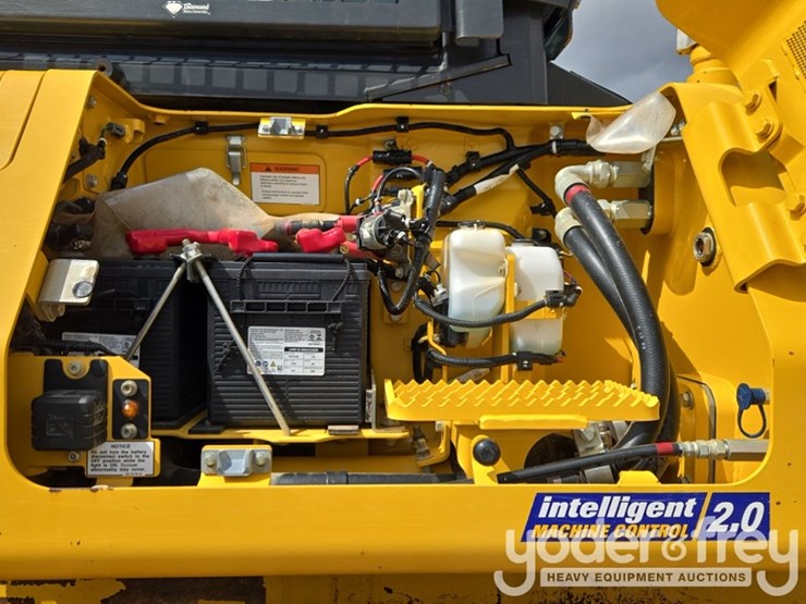 2024-komatsu-d71pxi-24-image-27