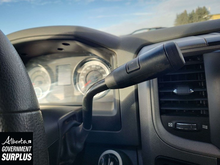 2015-dodge-2500-image-23