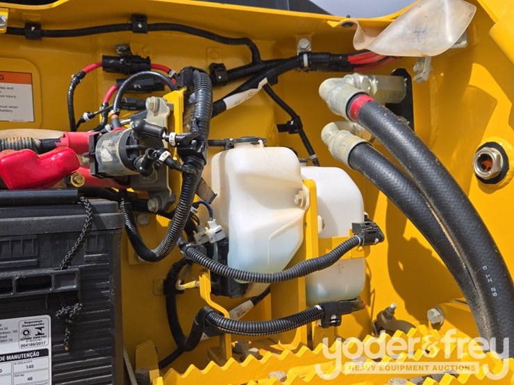 2024-komatsu-d71pxi-24-image-30