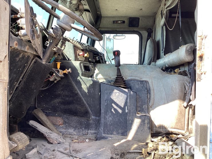 1992-kenworth-k100e-image-16