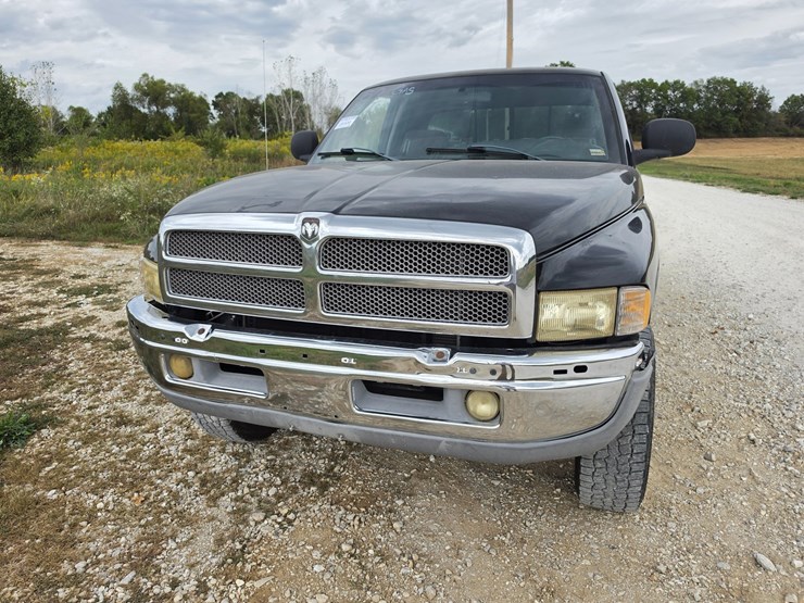 #25320-•-2001-dodge-ram-pickup-pickup-truck-image-3