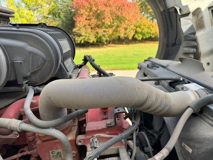2022-kenworth-t680-image-56