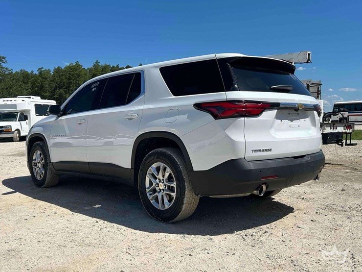 2022-chevrolet-traverse-image-4