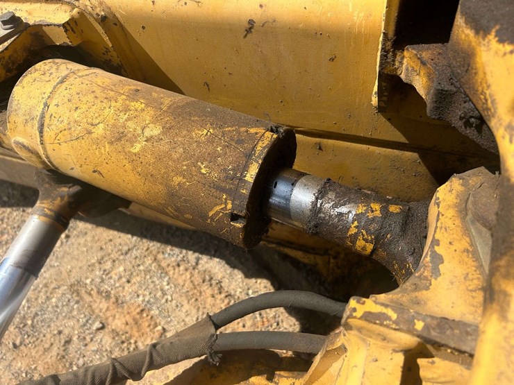 2003-deere-650h-lgp-image-38