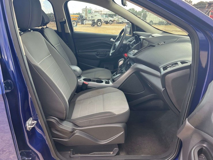 2014-ford-escape-image-19