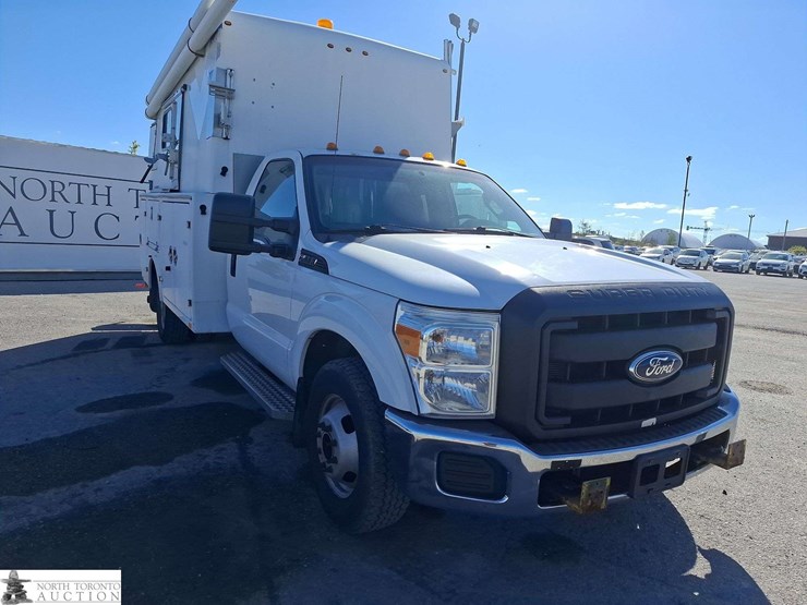 2011-ford-f350-image-3