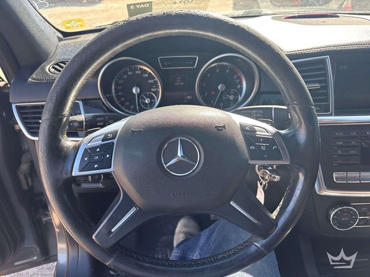 2014-mercedes-benz-gl450-image-13
