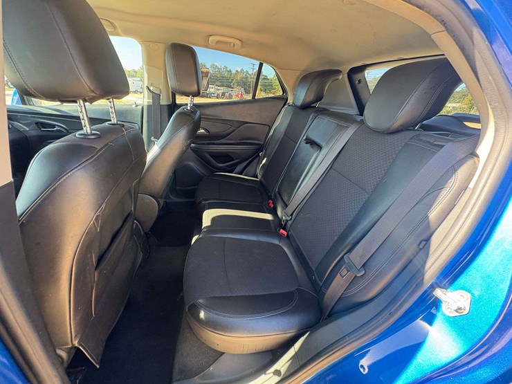 2018-buick-encore-image-16