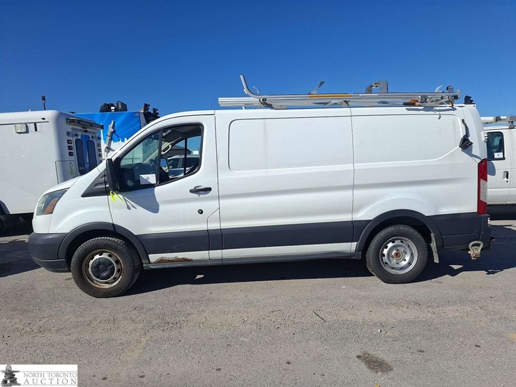 2016-ford-transit-image-7