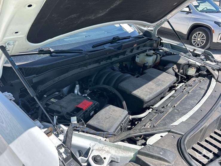 2023-chevrolet-tahoe-image-9