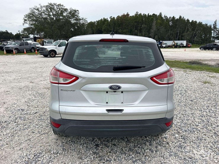 2015-ford-escape-image-28