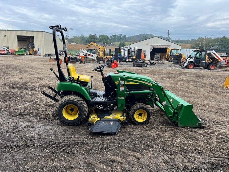 john-deere-2210-image-9