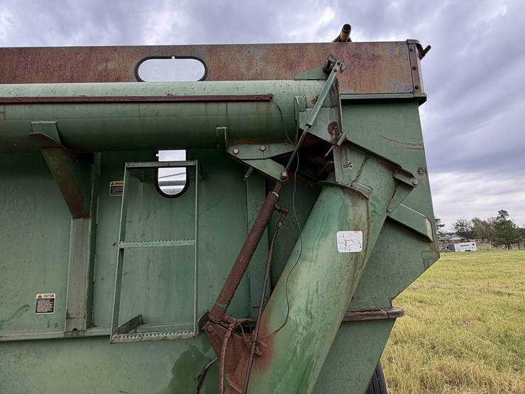 john-deere-650-image-11