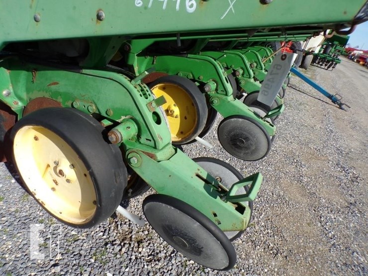 john-deere-7200-image-3
