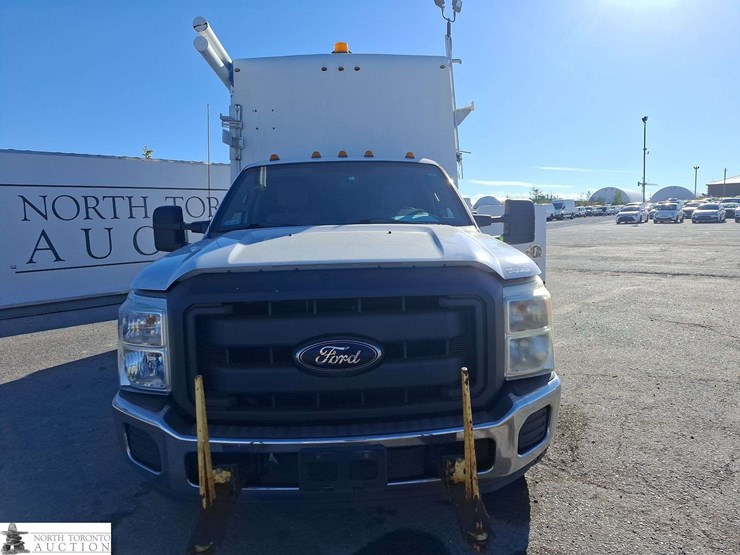 2012-ford-f350-image-2