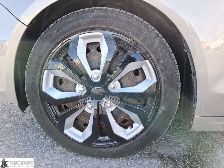 2016-ford-fusion-image-16