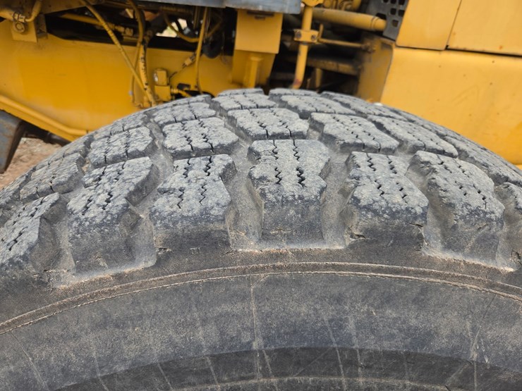 deere-772bh-image-81