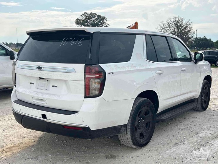 2023-chevrolet-tahoe-image-3