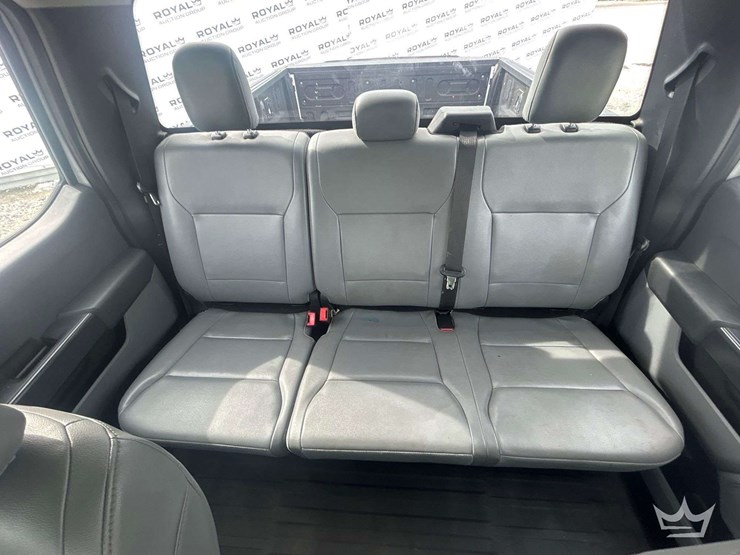 2022-ford-f150-image-21