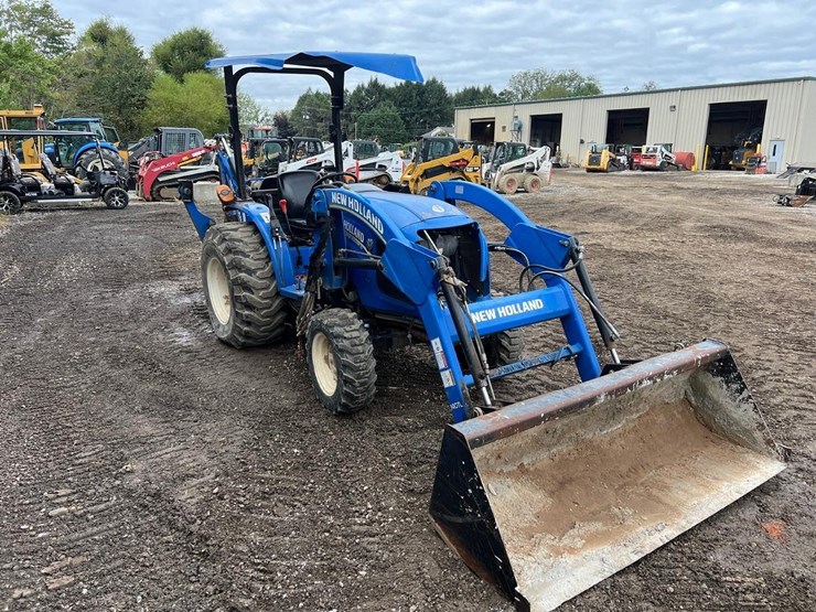 2015-new-holland-workmaster-37-image-8