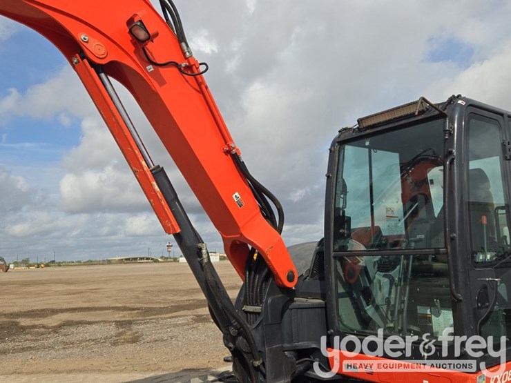 2022-kubota-kx080-image-28
