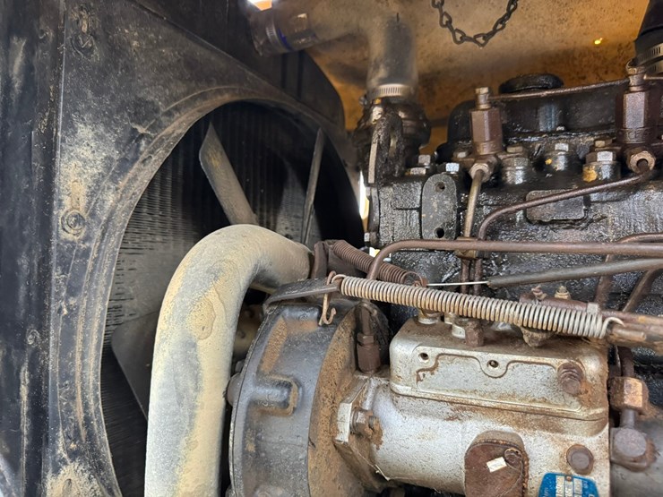1946-cummins-4bt-image-41