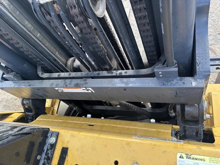 2020-caterpillar-gc40k-image-14