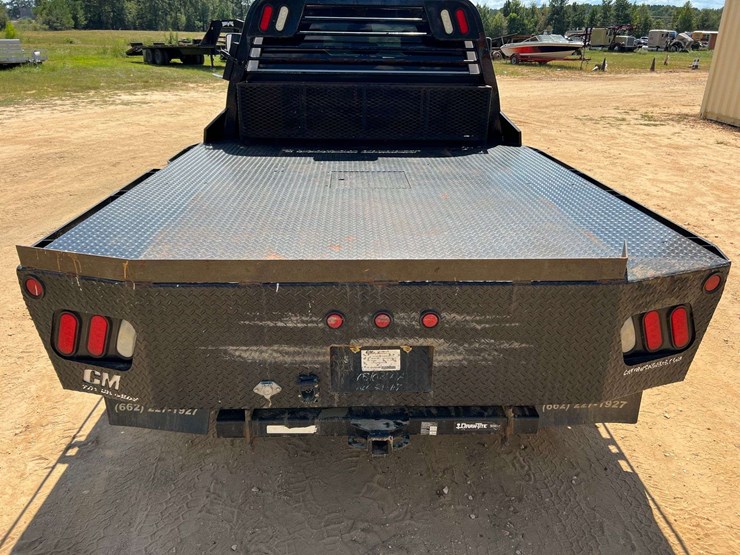2015-dodge-3500-image-7