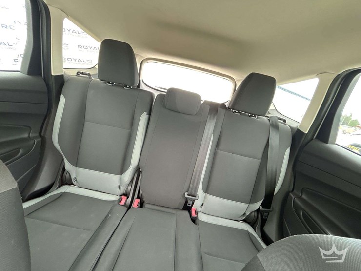 2015-ford-escape-image-21