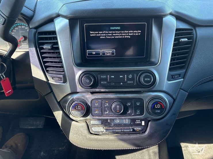 2019-chevrolet-tahoe-image-16