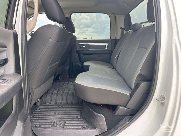 2022-dodge-1500-image-22