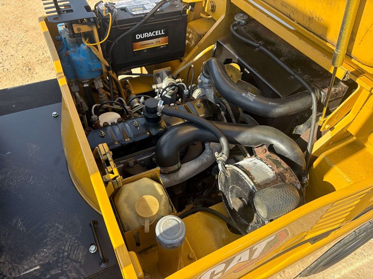 caterpillar-v40d-image-20