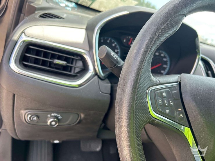 2020-chevrolet-equinox-image-15