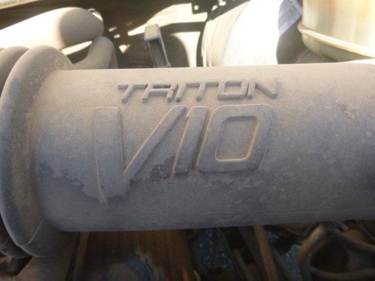 2001-ford-f350-image-16