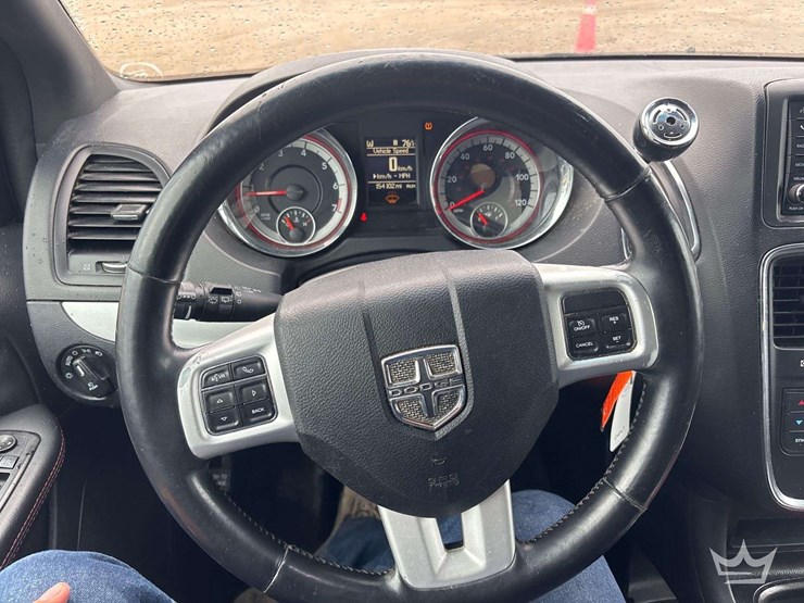 2017-dodge-grand-caravan-image-8