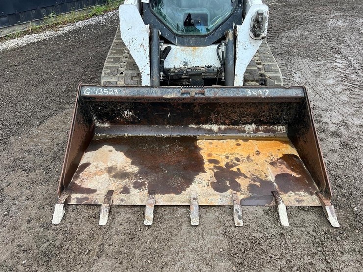 2019-bobcat-t595-image-10