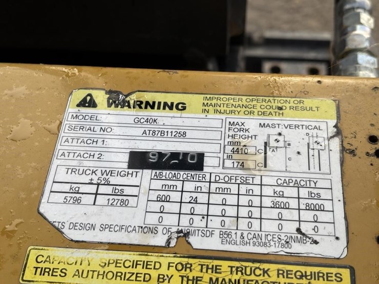 2020-caterpillar-gc40k-image-39