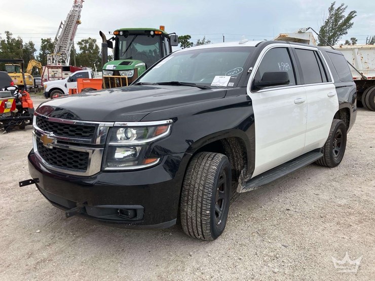 2019-chevrolet-tahoe-image-1