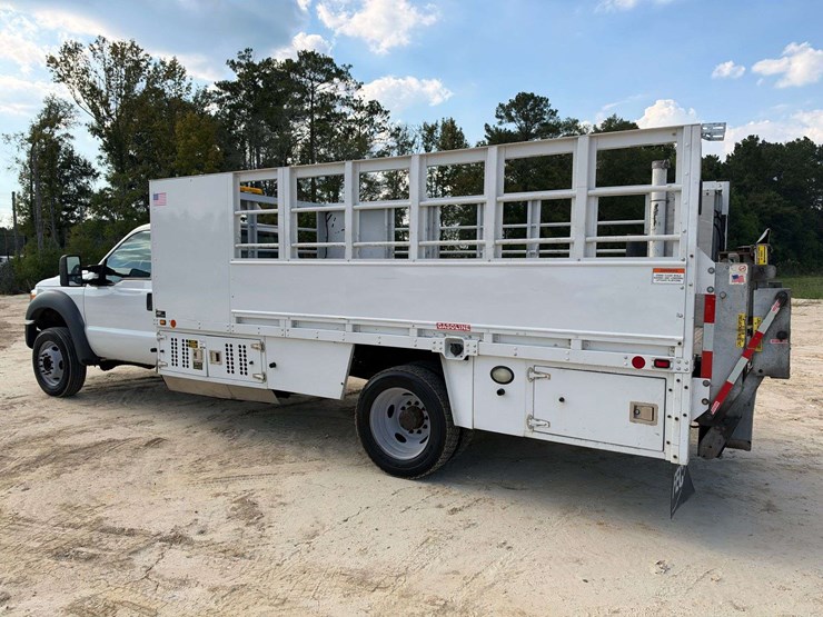 2011-ford-f450-image-2