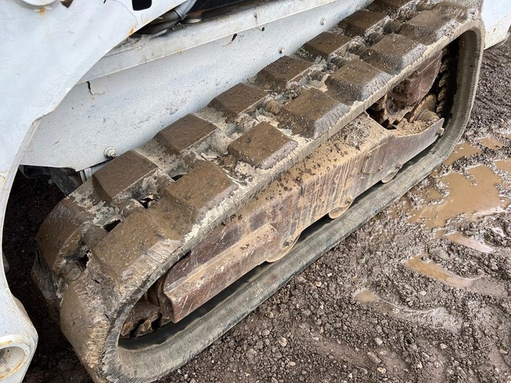2015-bobcat-t450-image-13