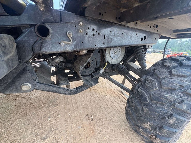 2016-john-deere-2-image-15