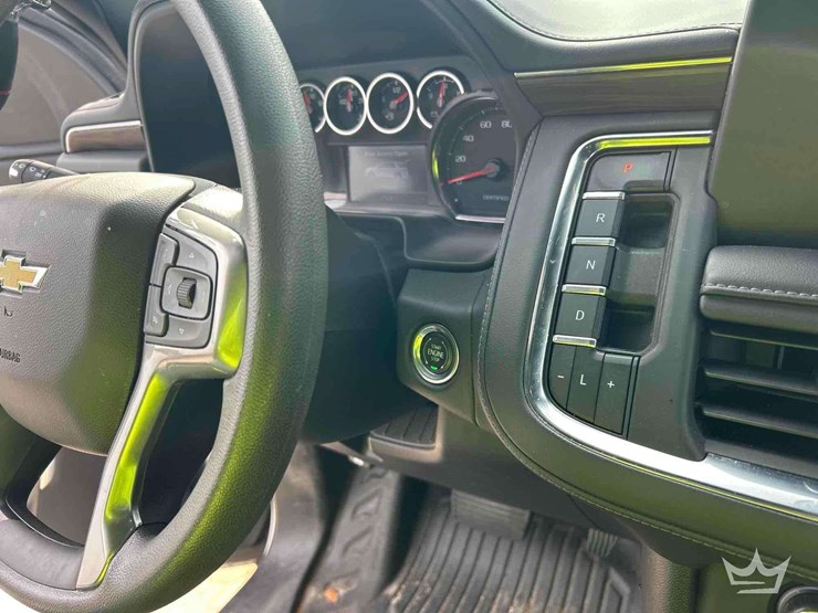 2023-chevrolet-tahoe-image-14