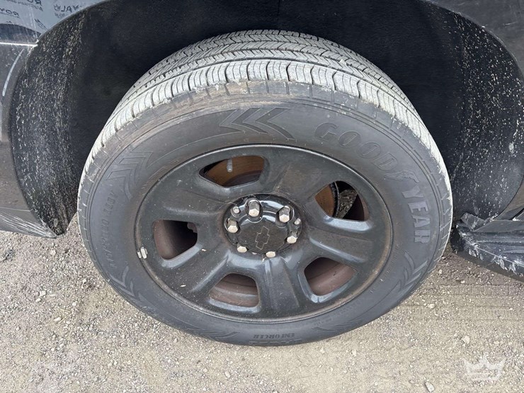 chevrolet-tahoe-image-25