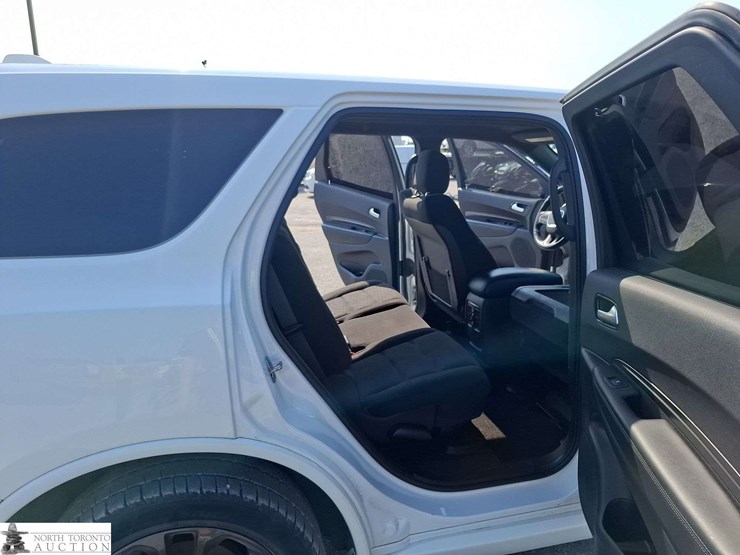 2022-dodge-durango-image-18