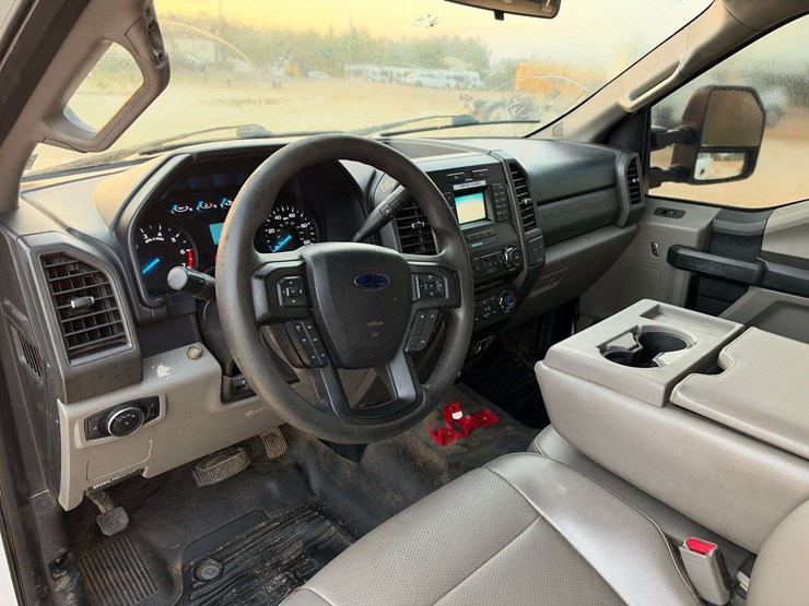 2017-ford-f250-image-11