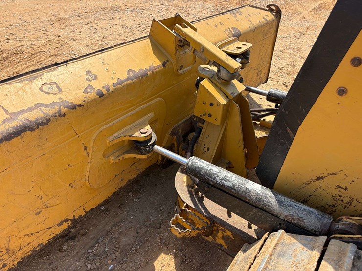 caterpillar-d5k2-image-18