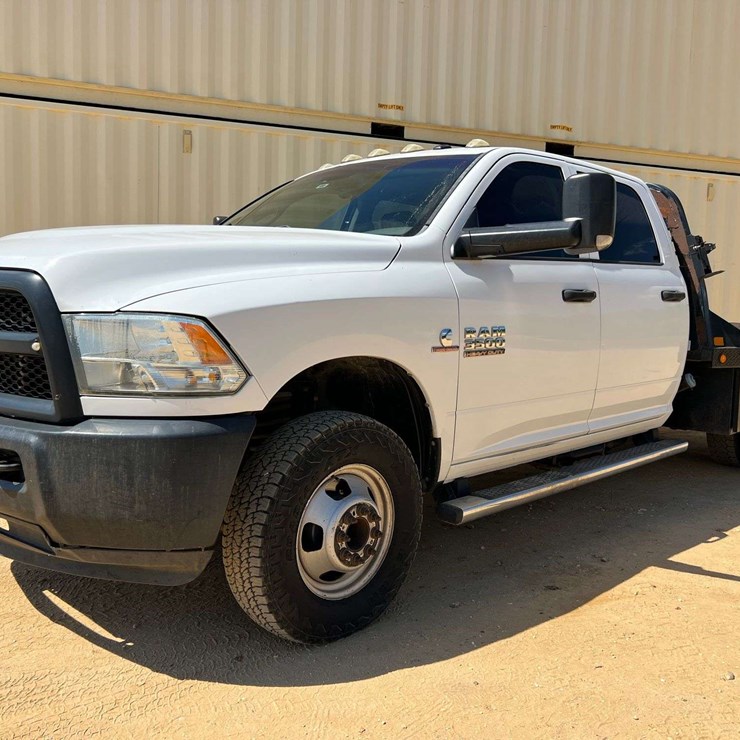 2015 DODGE 3500