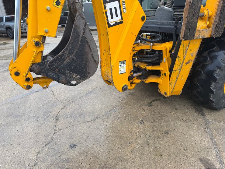 jcb-3cx-image-30