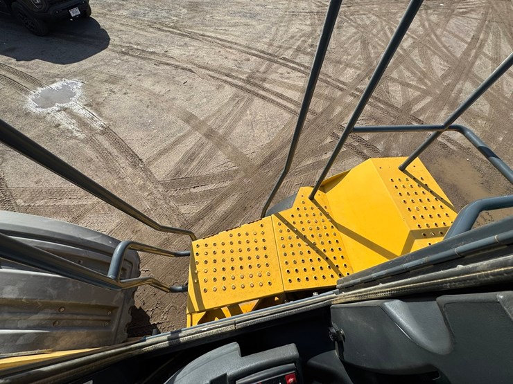 deere-744k-image-47