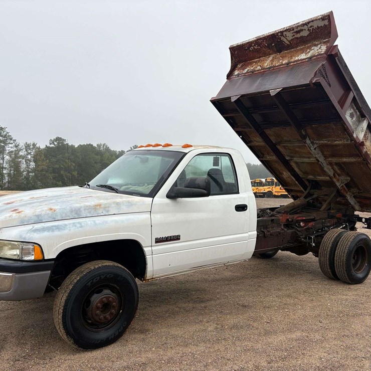 2001 DODGE RAM 3500